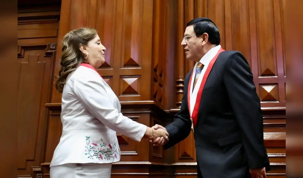 Ejecutivo y Legislativo apuran normas que están generando cuestionamientos legales y sociales.