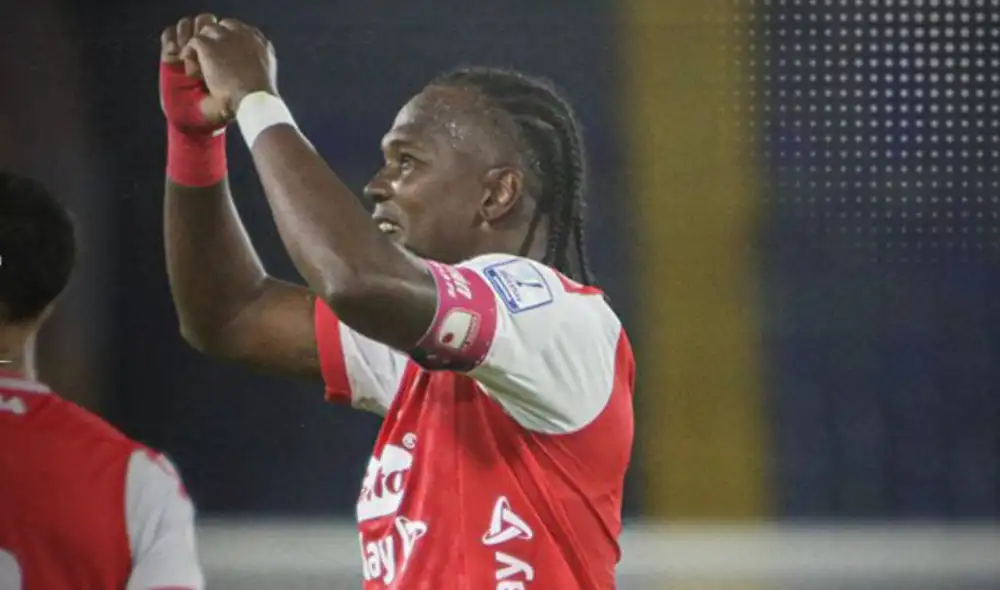 Santa Fe es el puntero del fútbol colombiano con 33 unidades. Foto: Santa Fe.