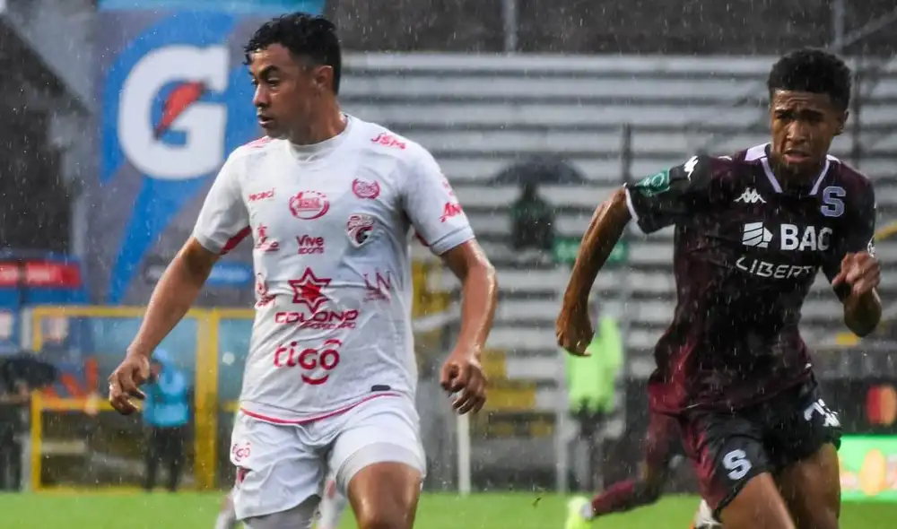 Saprissa no pudo sostener la ventaja de 2 goles en el segundo tiempo. Foto: Twitter/Kevin Jiménez Saprissa no pudo sostener la ventaja de 2 goles en el segundo tiempo. Foto: Twitter/Kevin Jiménez