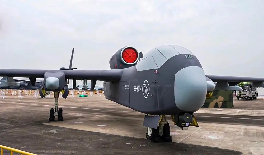 El SS-UAV Jiu Tian incluye sistemas de comunicación por satélite, radares AESA y sensores electro-ópticos. Foto: CCTV. El SS-UAV Jiu Tian incluye sistemas de comunicación por satélite, radares AESA y sensores electro-ópticos. Foto: CCTV.