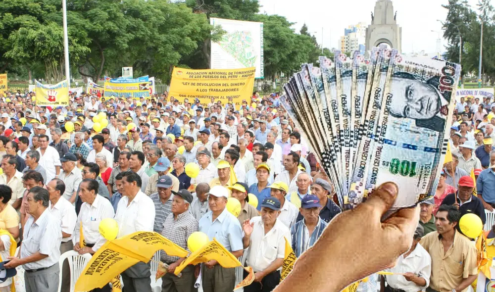 Comisión Ad Hoc avanza en listas para exaportantes de Fonavi pendientes. Foto: composición LR/Andina