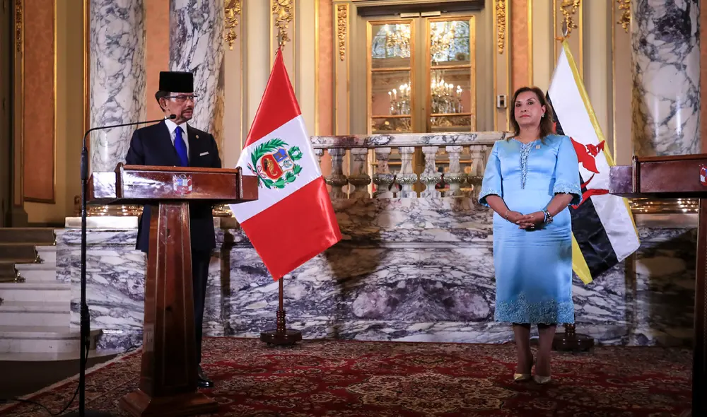 El sultán Hassanal Bolkiah es acusado de violar derechos humanos. Foto: Presidencia de la República