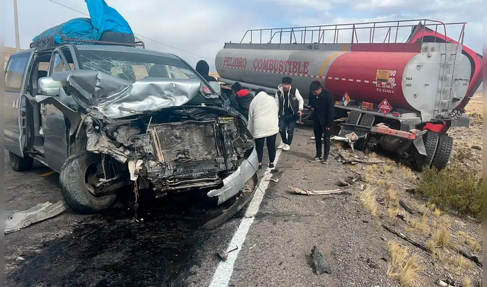 Así quedó el vehículo en el que se trasladaba la orquesta Media Naranja. Foto: difusión