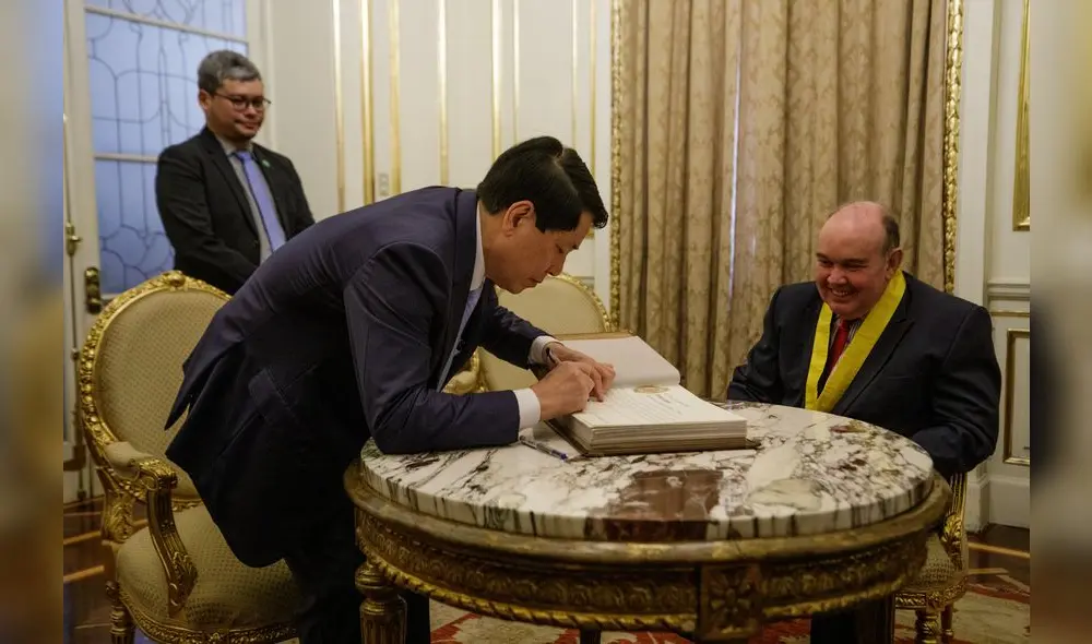 Rafael López Aliaga junto a presidente socialista de Vietnam, Luong Cuong. Foto: X / Municipalidad de Lima. Rafael López Aliaga junto a presidente socialista de Vietnam, Luong Cuong. Foto: X / Municipalidad de Lima.