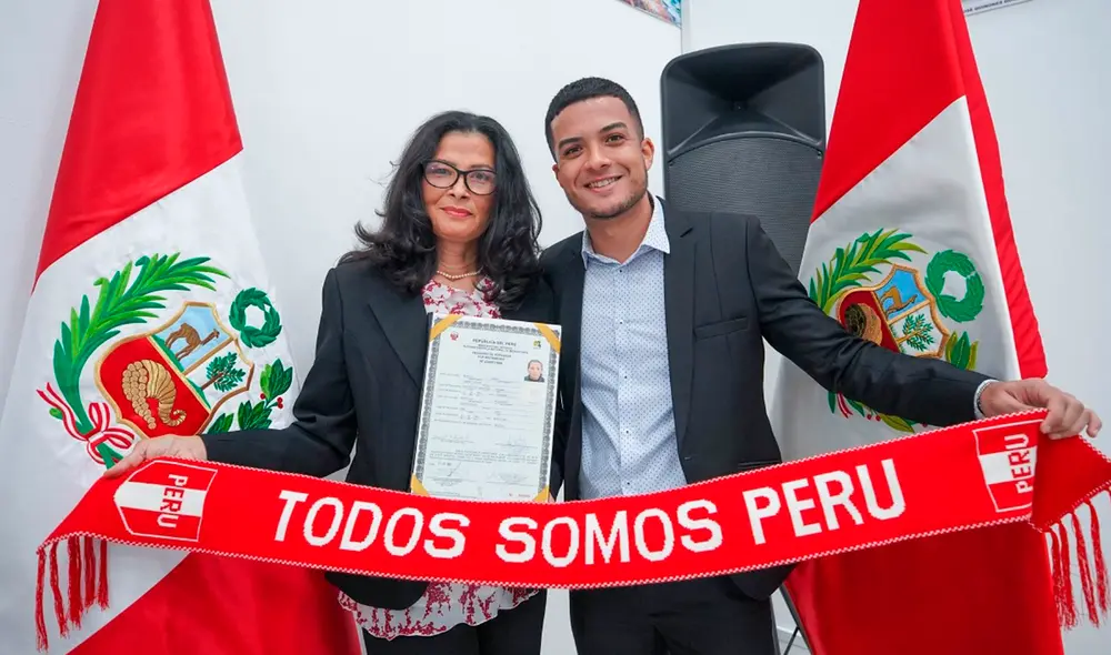 Puedes tramitar tu proceso de nacionalización a través del portal web de Migraciones. Puedes tramitar tu proceso de nacionalización a través del portal web de Migraciones.