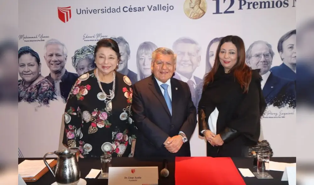 César Acuña, fundador de la UCV, reafirmó el compromiso de la universidad con la paz al recibir a 12 laureados Nobel. Fuente: Difusión.