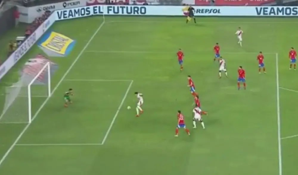 El primer gol de Paolo Guerrero con Perú fue precisamente ante Chile en 2004. Foto: captura de Movistar