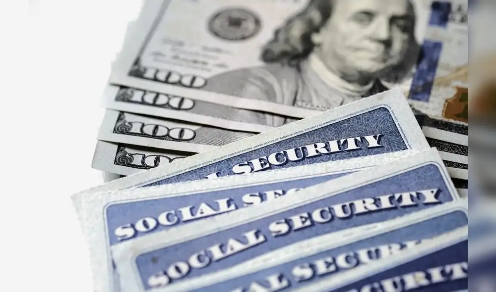 El Seguro Social es esencial para millones de estadounidenses. Foto: Composición LR/ La Opinión El Seguro Social es esencial para millones de estadounidenses. Foto: Composición LR/ La Opinión