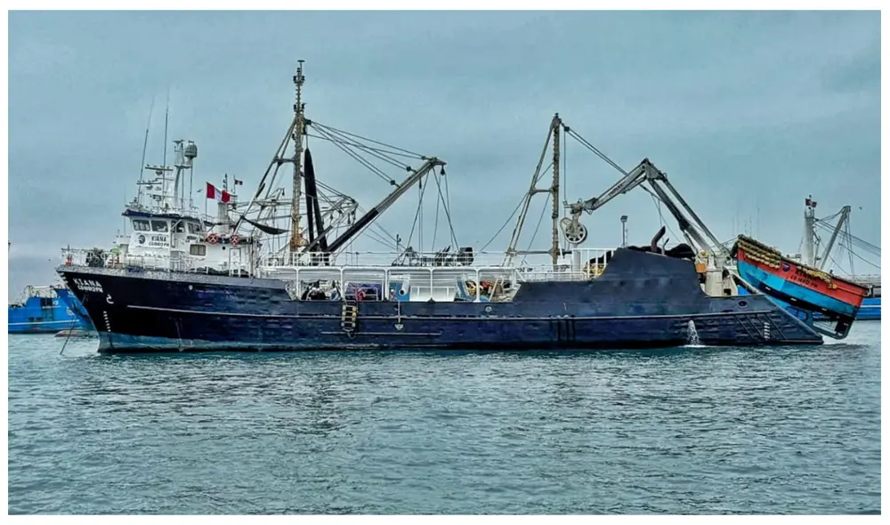 Kiana. Su propietaria, Austral Group, tiene récord de sanciones por pescar en zona prohibida de la reserva de Paracas.