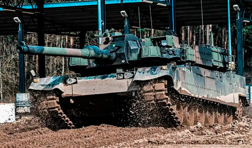 El K2 Black Panther destaca por su avanzada tecnología y excepcionales capacidades de combate. Foto: Zona Militar. El K2 Black Panther destaca por su avanzada tecnología y excepcionales capacidades de combate. Foto: Zona Militar.