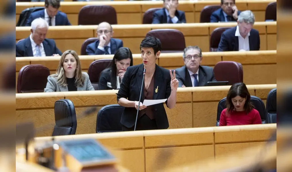 el Consejo de Ministros, el nuevo Reglamento de la Ley de Extranjería. Foto: composición LR/EFE