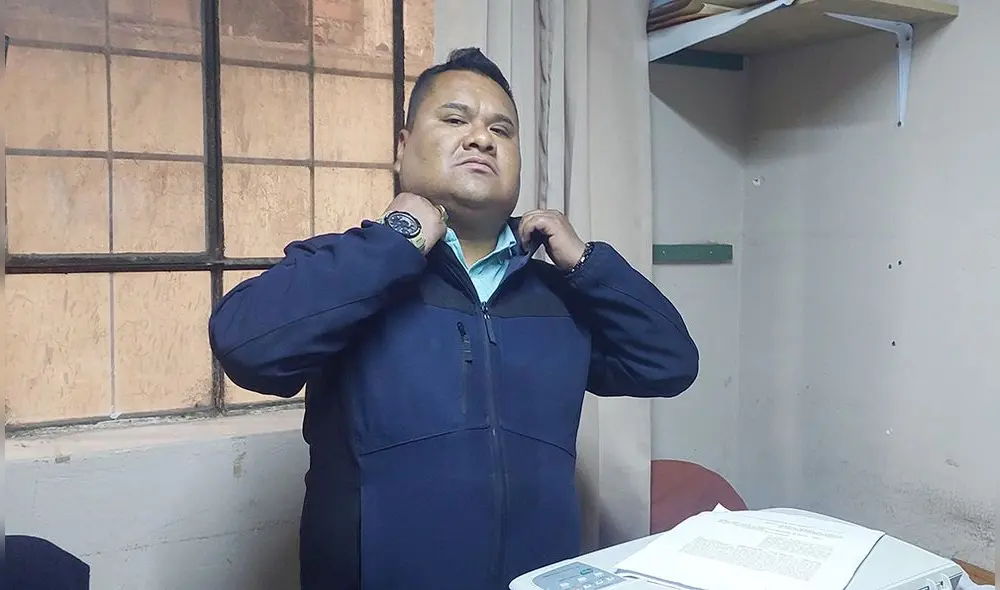 Ronald Loza Machicao es acusado de cambiar muestras de conserva Don Simón de Qali Warma en Puno. Foto: Liubomir Fernández/La República Ronald Loza Machicao es acusado de cambiar muestras de conserva Don Simón de Qali Warma en Puno. Foto: Liubomir Fernández/La República