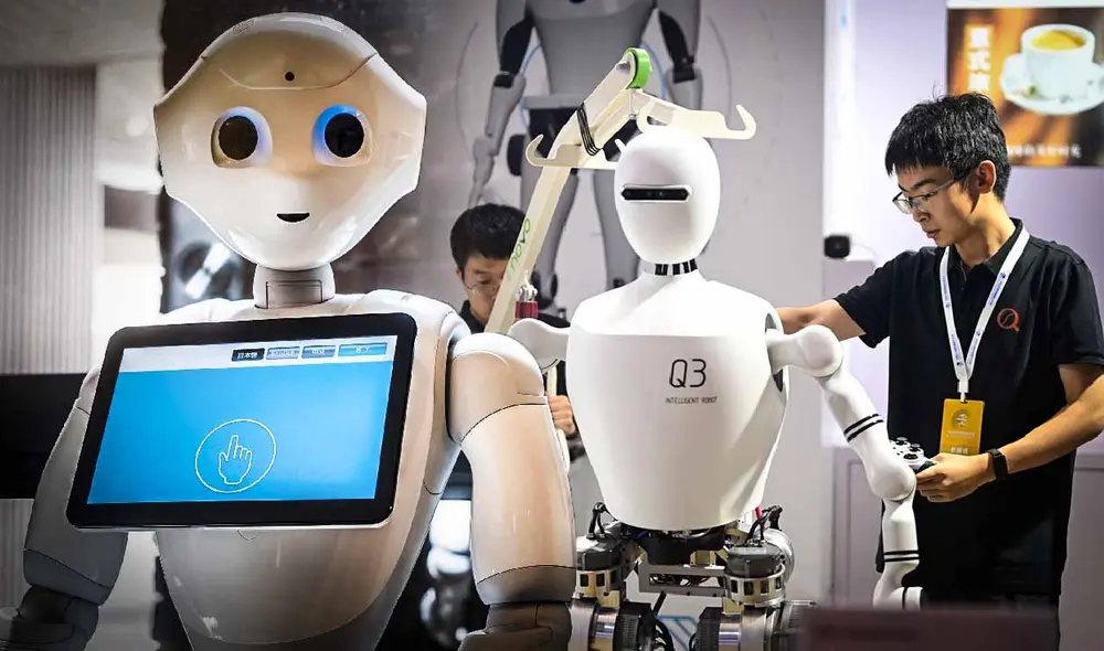 China se consolida como uno de los 3 lideres en robótica, alcanzando una densidad de 470 robots por cada 10.000 empleados en 2023, superando a EE. UU., Alemania y Japón. Foto: Global Times/Tech in Asia