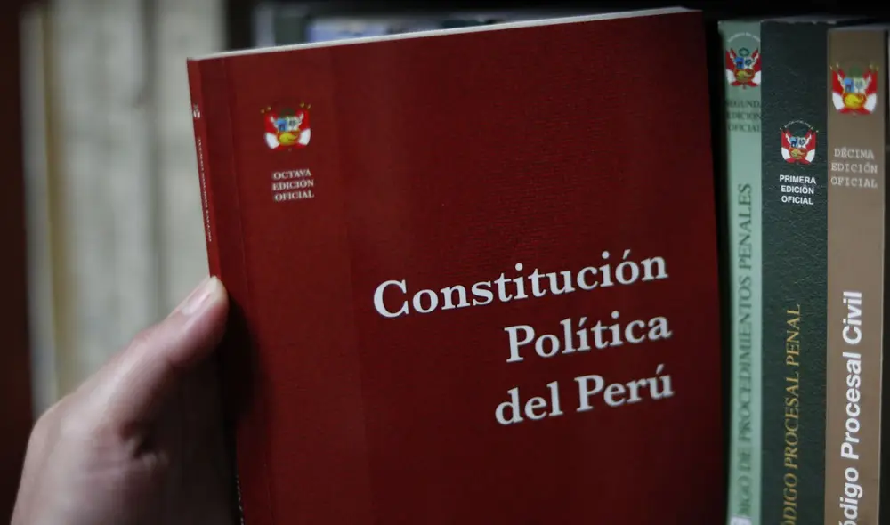 Constitución Constitución