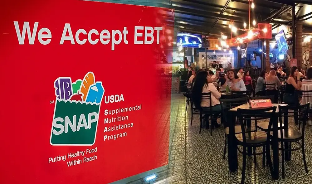 Los beneficios de SNAP se depositan en una tarjeta electrónica que funciona como una tarjeta de débito en los supermercados. Foto: composición LR/Marca