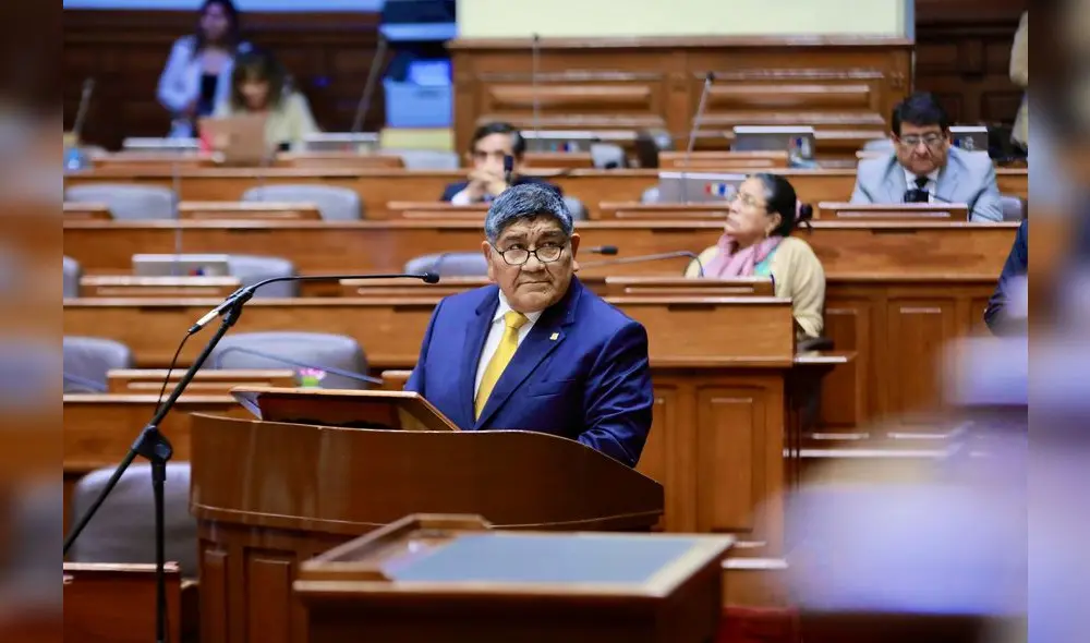 La bancada de Renovación Popular exige la renuncia del ministro Rómulo Mucho por la crisis de la minería ilegal. | Foto: Minem.