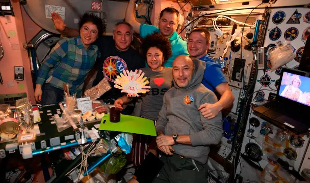 Astronautas de la NASA envían mensaje por Día de Acción de Gracias: “Feliz día a los que están en la Tierra” | LRTMUSV Astronautas de la NASA envían mensaje por Día de Acción de Gracias: “Feliz día a los que están en la Tierra” | LRTMUSV