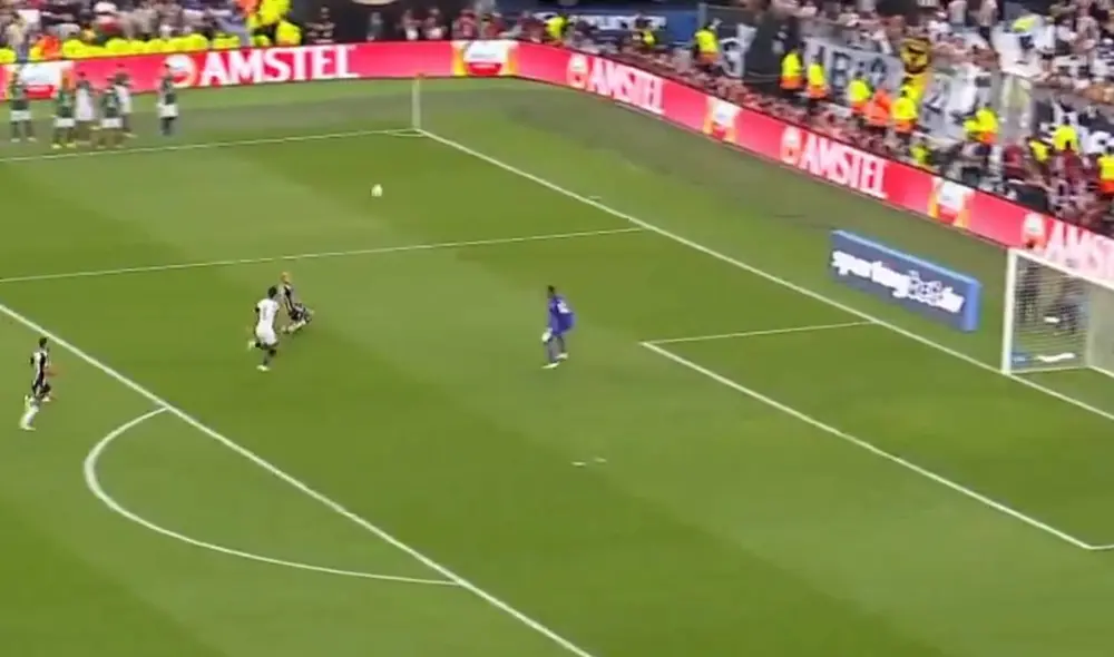 Eduardo Vargas falló el 2-2 de Atlético Mineiro ante Botafogo en el Más Monumental. Foto: captura/ESPN