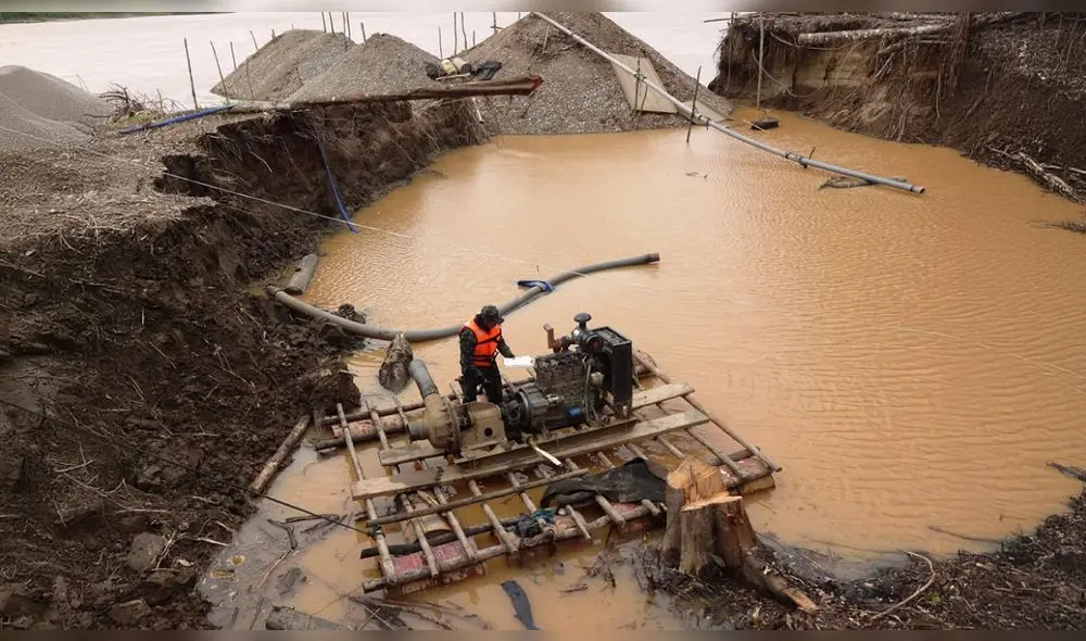 Retroceso. En lugar de aprobar el proyecto de Ley de la Pequeña Minería y de la Minería Artesanal (MAPE), el Congreso prefirió extender el Reinfo.