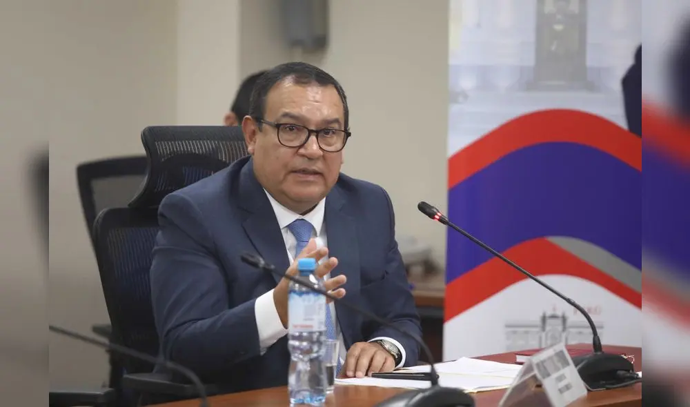 Alberto Otárola señaló que no recordó la fecha exacta del día que Dina Boluarte fue intervenida quirúrgicamente pero dijo que sí tenía conocimiento al respecto.| Foto: Carlos Contreras/LR.