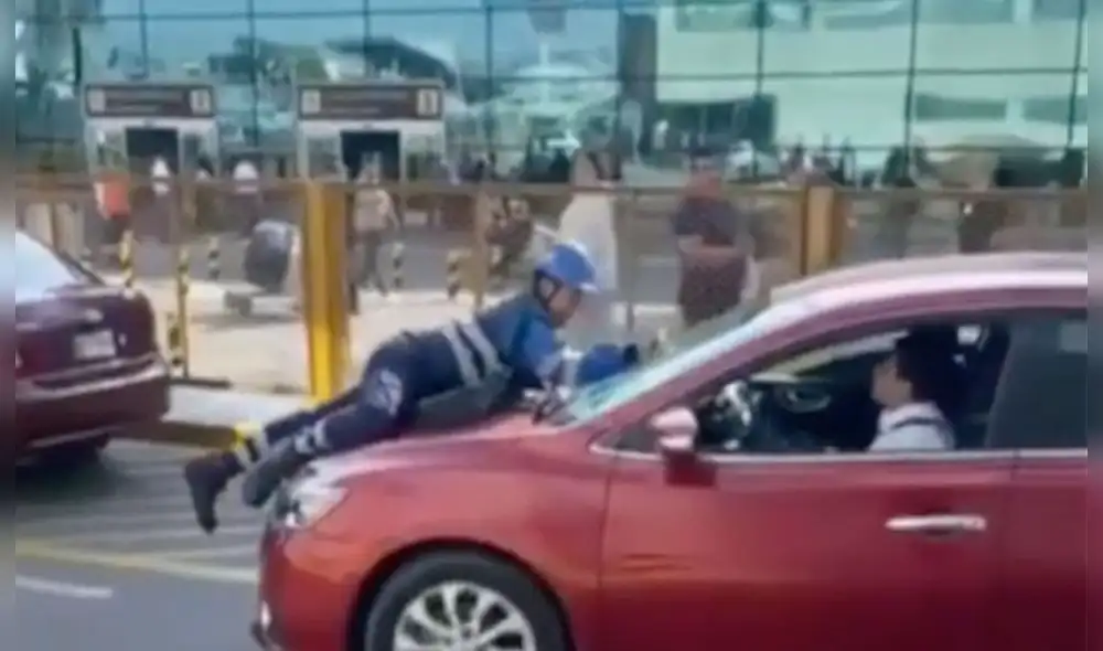 ATU inició acciones legales en contra del conductor de taxi que se 'llevó' a un inspector de la ATU durante operativo en aeropuerto Jorge Chávez. Foto: Canal N