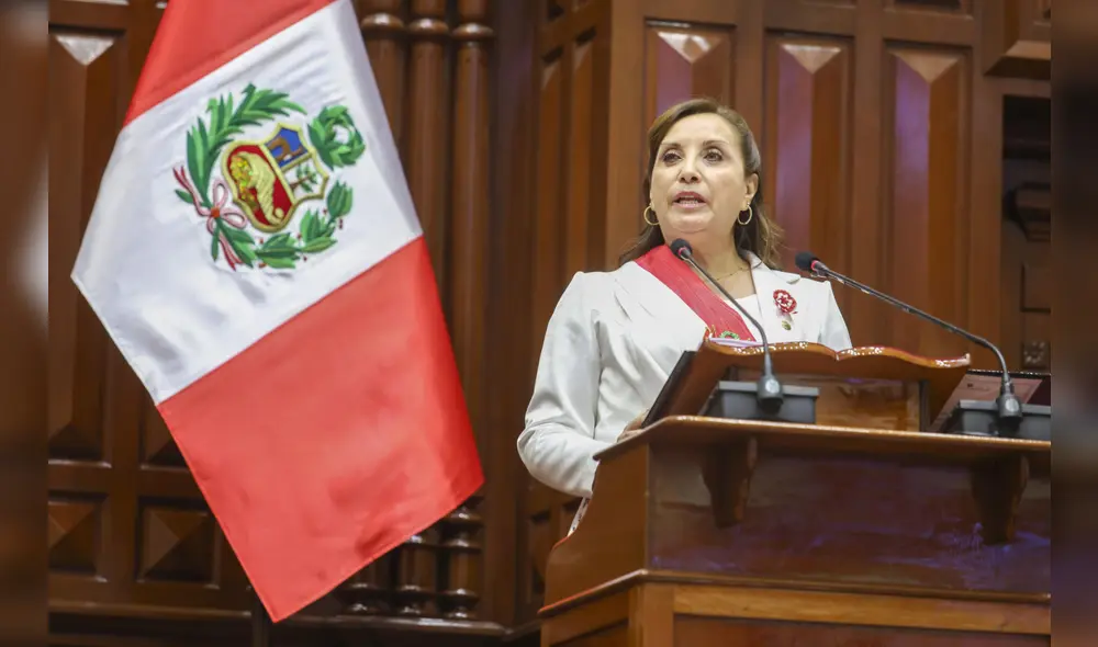 Avanzan denuncias constitucionales contra Dina Boluarte.