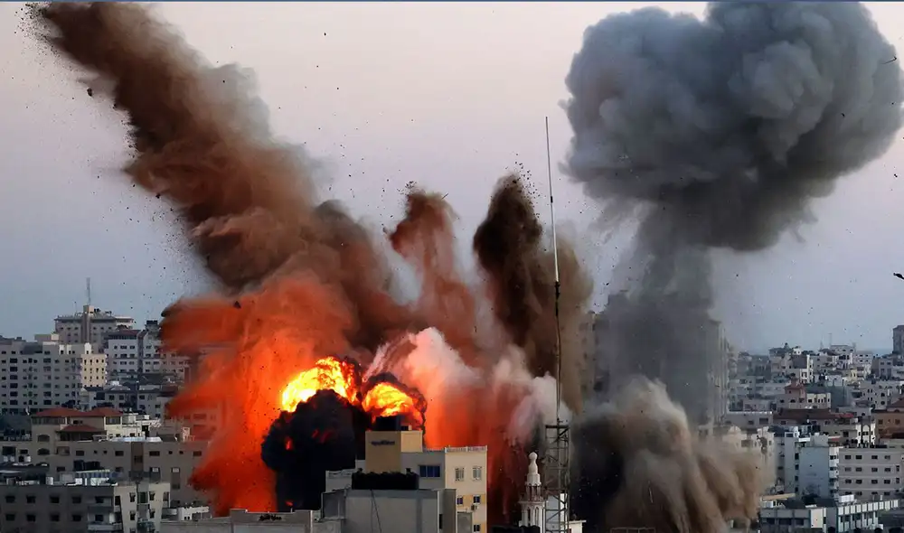 El ministro de Relaciones Exteriores de Israel, Gideon Saar, subraya que la operación es crucial para la seguridad nacional. Los ataques se dirigen a sistemas de armas estratégicas para desmantelar capacidades militares. Foto: RTVE El ministro de Relaciones Exteriores de Israel, Gideon Saar, subraya que la operación es crucial para la seguridad nacional. Los ataques se dirigen a sistemas de armas estratégicas para desmantelar capacidades militares. Foto: RTVE