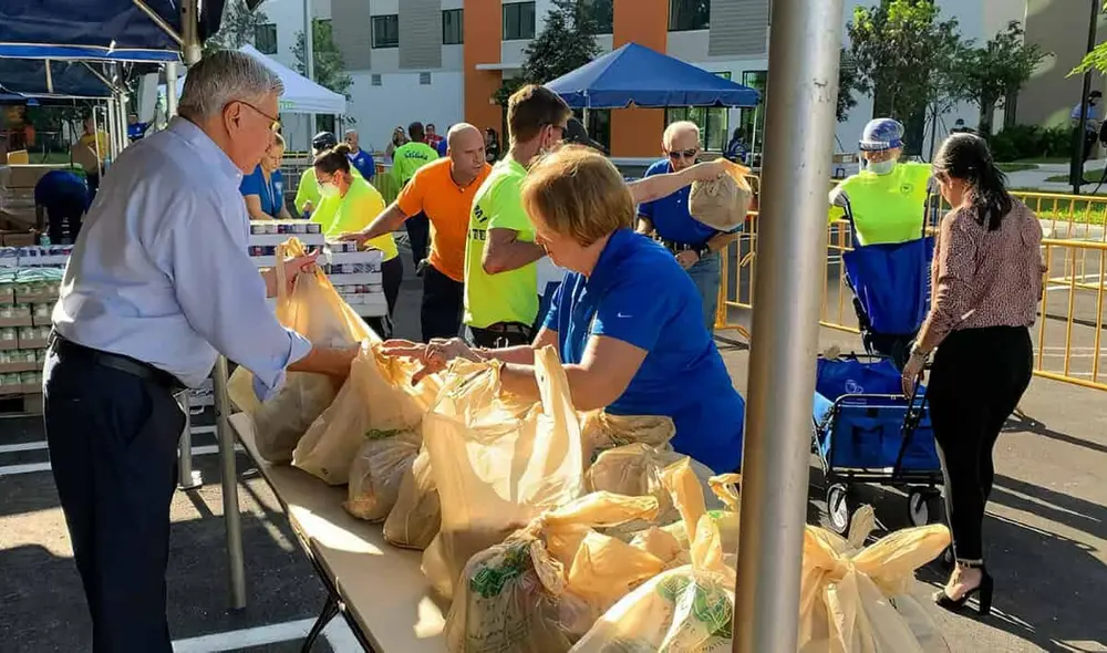 Despensas comunitarias ofrecen paquetes de alimentos regulares para familias y personas individuales. Foto: Directorio cubano