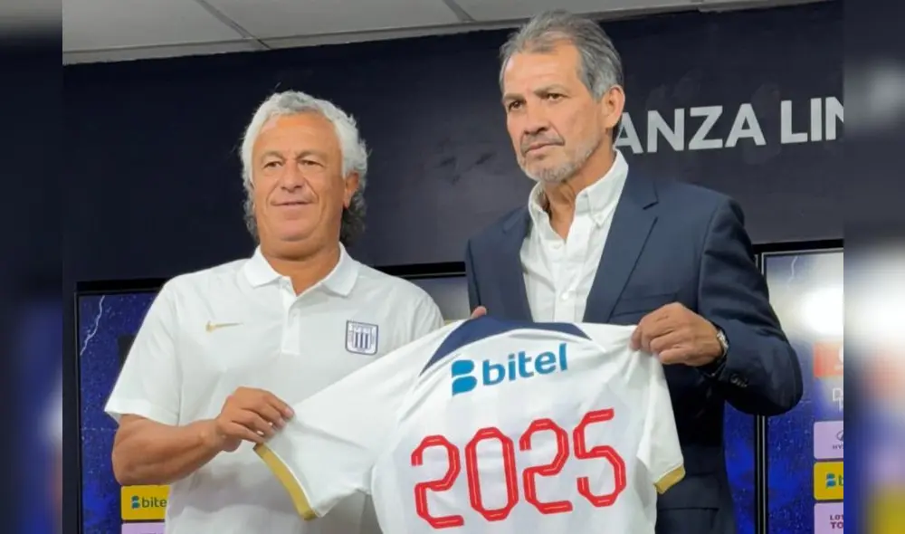 Gorosito junto a Franco Navarro, nuevo director deportivo íntimo, en la foto oficial de presentación del técnico argentino Gorosito junto a Franco Navarro, nuevo director deportivo íntimo, en la foto oficial de presentación del técnico argentino
