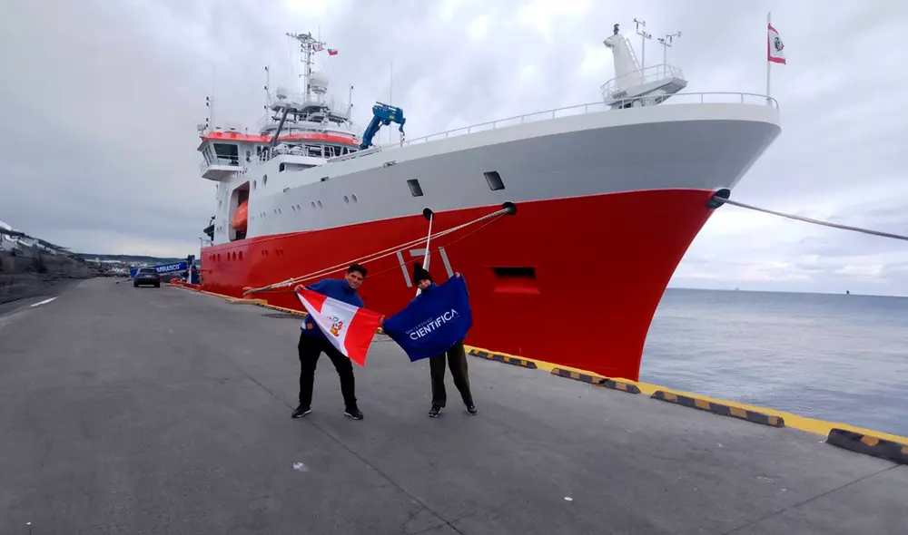 Edwin Lainas y Rosby Gómez se sumaron a más de diez científicos de la Universidad Científica del Sur para viajar a la Antártida. Foto: Científica