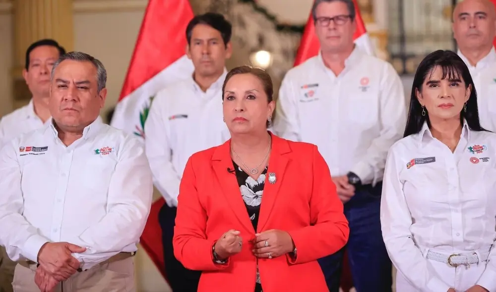 Dina Boluarte aseguró que está dispuesta a renunciar a su secreto de historial médico. Foto: Gobierno