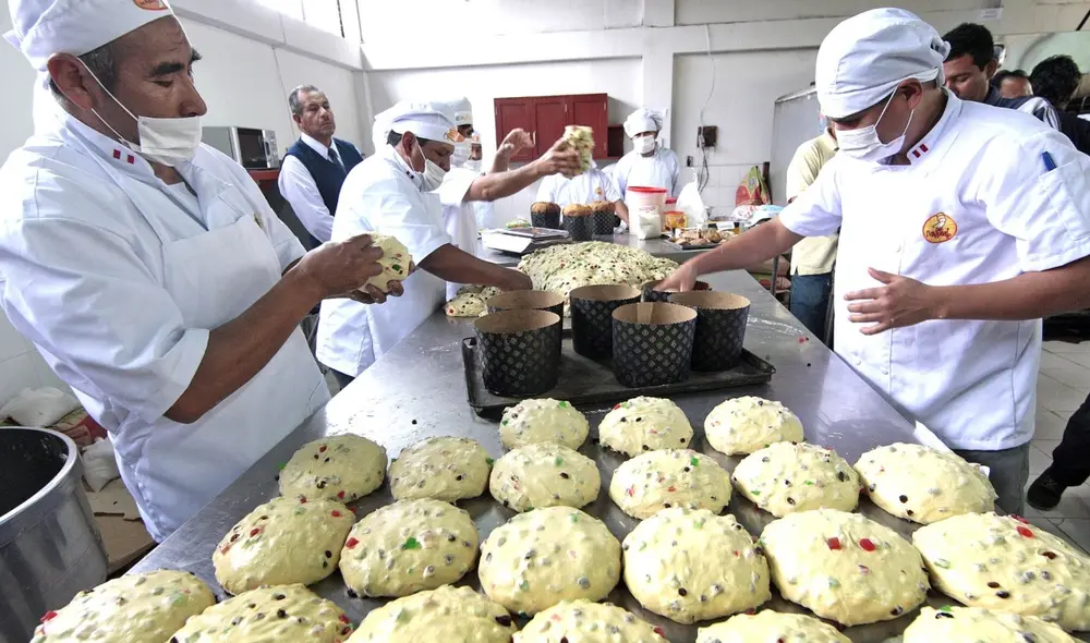 2.271 toneladas de panetones peruanos llegaron a 18 mercados de destinos. Foto: Andina