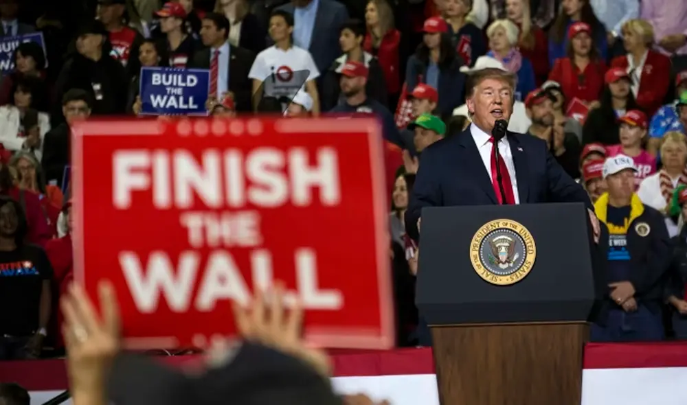 Descubre las reformas migratorias que Donald Trump implementará en 2025 en Estados Unidos, afectando visas de trabajo y procesos para obtener la Green Card. Foto: Financial Times Descubre las reformas migratorias que Donald Trump implementará en 2025 en Estados Unidos, afectando visas de trabajo y procesos para obtener la Green Card. Foto: Financial Times