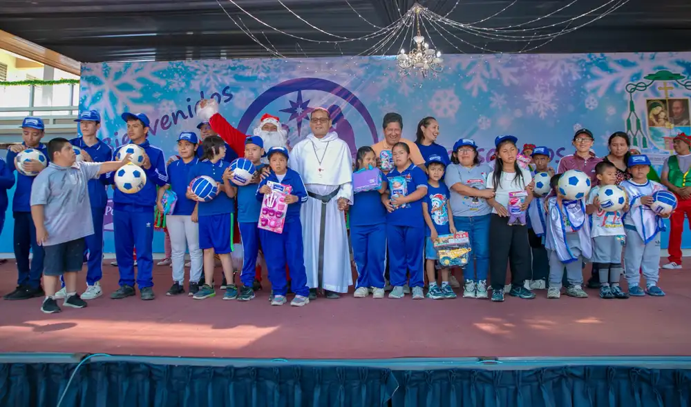 Azucarera Pomalca entregó más de mil juguetes y chocolatadas, además de un show musical. Fuente: Difusión.