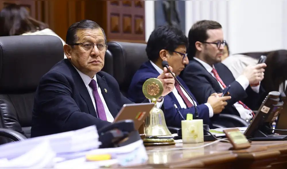 Eduardo Salhuana pidió al Ejecutivo que promulgue la ley que restituye la detención preliminar en casos de no flagrancia con urgencia. | Foto: Congreso.