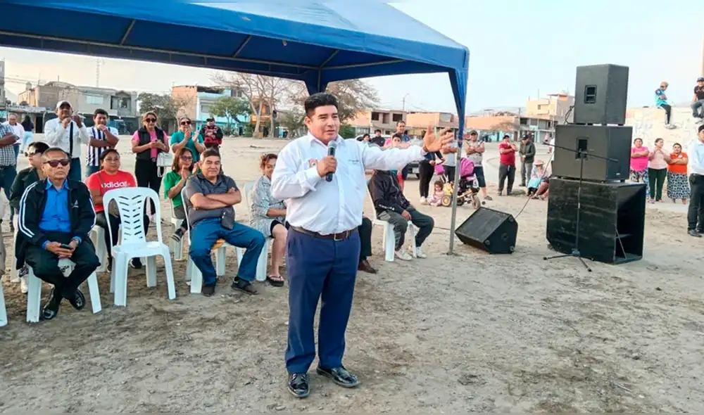 Alcalde Juan Carranza señala que ha solicitado en reiteradas ocasiones al Estado apoyo en seguridad, pero estas no han sido atendidas. Foto: Andina Alcalde Juan Carranza señala que ha solicitado en reiteradas ocasiones al Estado apoyo en seguridad, pero estas no han sido atendidas. Foto: Andina