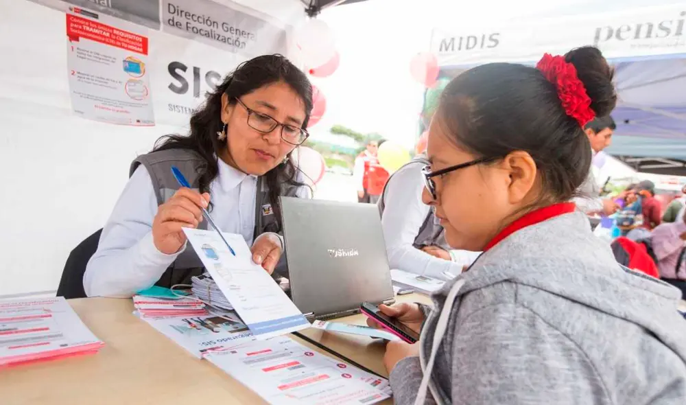 Estar en el Sisfoh te permite acceder a una serie de beneficios como los programas Beca 18 o Pensión 65. Foto: difusión