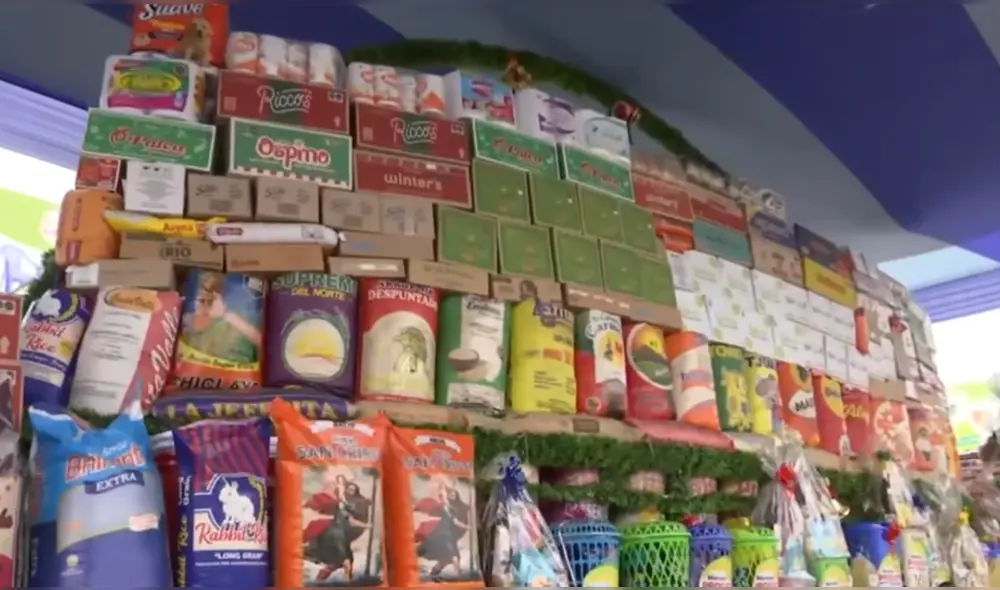 Así luce la canasta de 8 toneladas de Santa Anita. Foto: Captura RPP Noticias Así luce la canasta de 8 toneladas de Santa Anita. Foto: Captura RPP Noticias