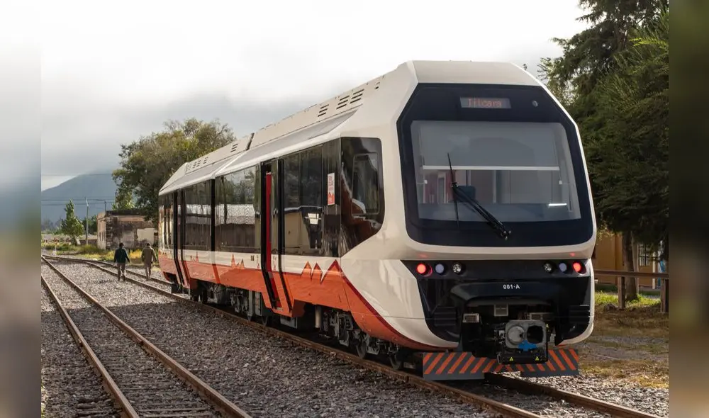 Después de 30 años, un tren vuelve a circular por la Quebrada de Humahuaca. Foto: trensolar.com.ar.