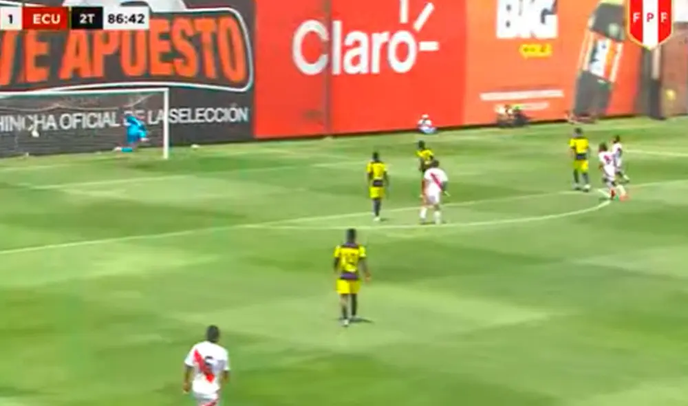 Bassco Soyer ingresó en el segundo tiempo del amistoso entre Perú y Ecuador. Foto: captura/FPF