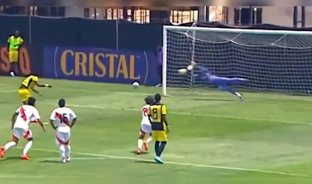 Doneda atajó penal a Ecuador.