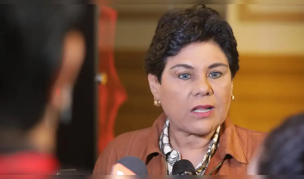 Congresista Yarrow propone la modificación de la norma que otorga beneficios a las personas mayores. Foto: Congreso