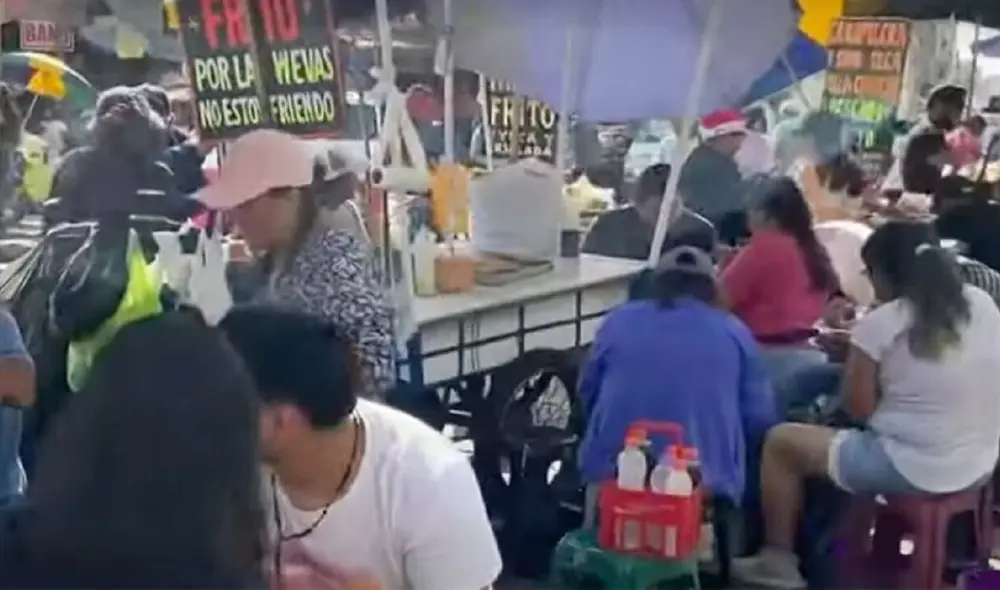 Decenas de vendedores ofrecen sus productos de los espacios públicos, generando caos. Foto: difusión