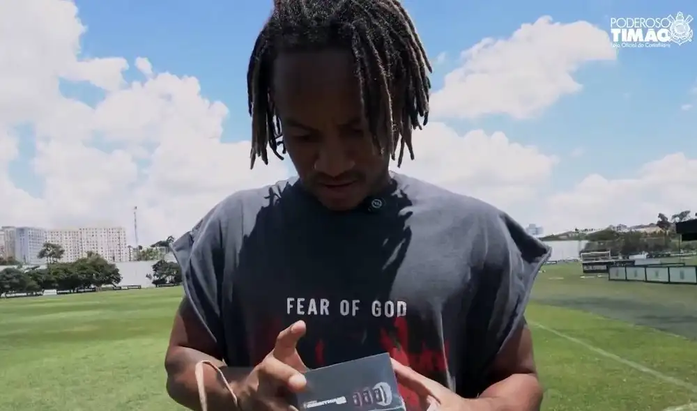 André Carrillo juega en Corinthians desde septiembre de 2024, tras su paso por Al-Hilal y Al-Qadsiah de Arabia. Foto: composición LR/captura