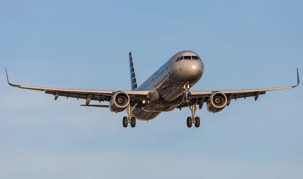 Un Boeing 737 MAX 8 de United Airlines estuvo en el Aeropuerto de Renton el 25 de enero de 2024. Foto: Flickr