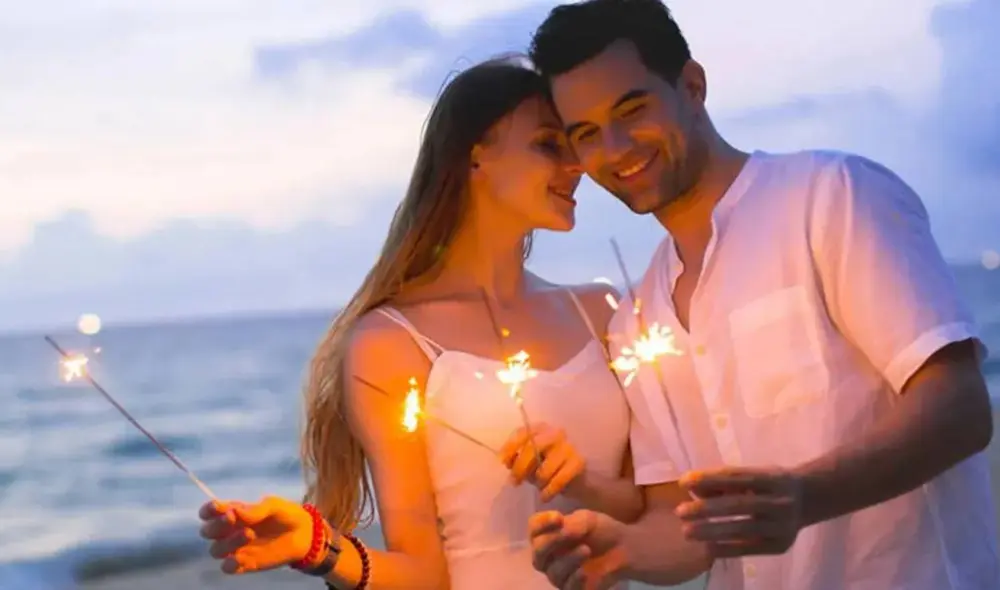 La llegada del Año Nuevo 2025 en América Latina revive la tradición de vestir de blanco. Foto: MinutoUno