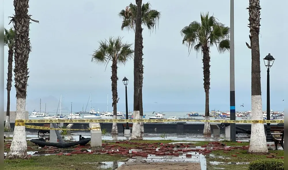 Desborde del mar afectó también a La Punta y Chucuito. Foto: Fiorella Alvarado/La República