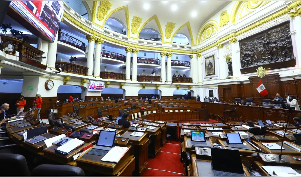 Junio y diciembre también registraron cifras significativas, con S/34.112 y S/26.381, respectivamente. | Foto: Congreso de la República.