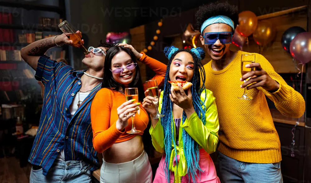 Enviar mensajes, frases y saludos por Año Nuevo 2025 a tus colegas de trabajo crea un buen ambiente laboral. Foto: difusión Enviar mensajes, frases y saludos por Año Nuevo 2025 a tus colegas de trabajo crea un buen ambiente laboral. Foto: difusión