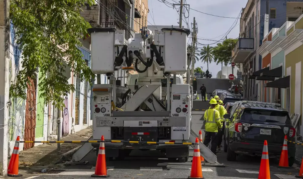 Los apagones en Puerto Rico son un problema recurrente que afecta la calidad de vida de los puertorriqueños. Foto: The Ángeles Times